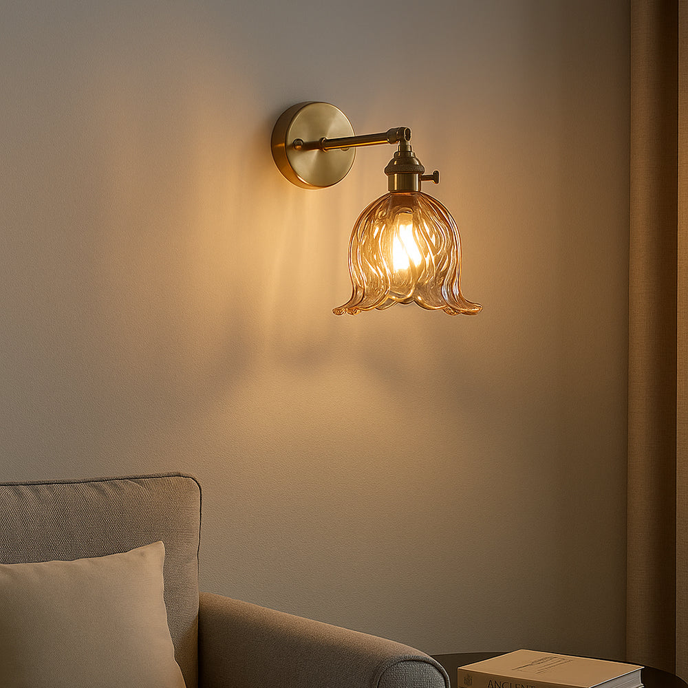 Blomstret glas-væglampe