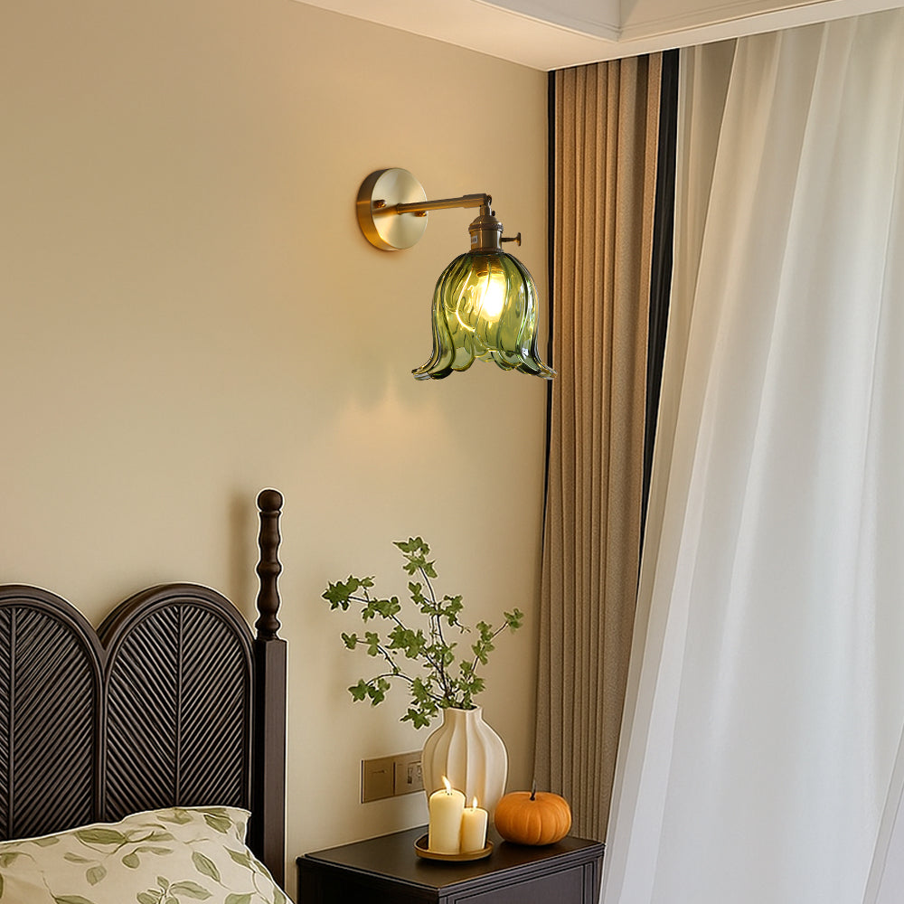 Blomstret glas-væglampe